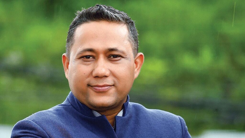 Shishir Khanal of Rastriya Swatantra Party addressing Gen Z protesters and urging government formation within Nepal’s constitution