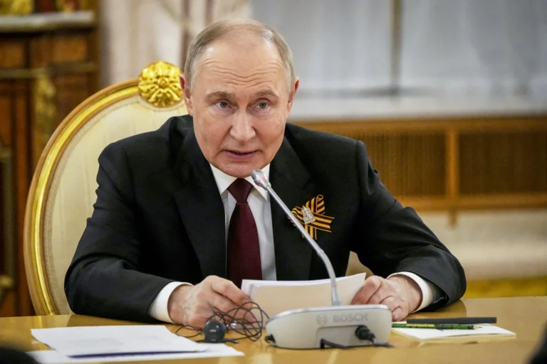 Russian President Vladimir Putin addressing media on Ukraine ceasefire and Western troop deployment proposal rejection in Moscow.